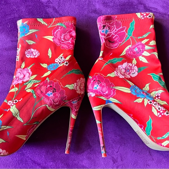 Aldo red floral boots - Picture 10 of 15